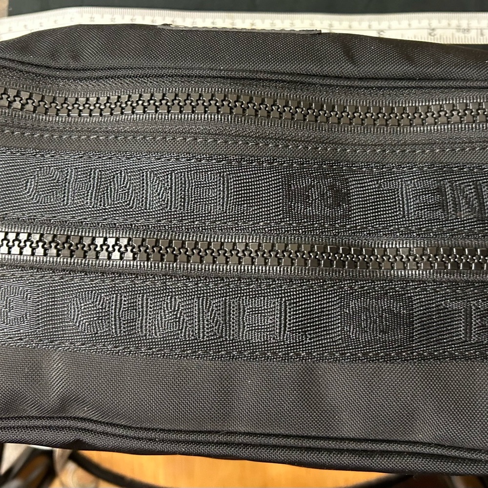 NWOT CHANEL Authentic RARE Sport Line Dopp Toiletry Travel Dust Bag Black Nylon - Picture 3 of 12